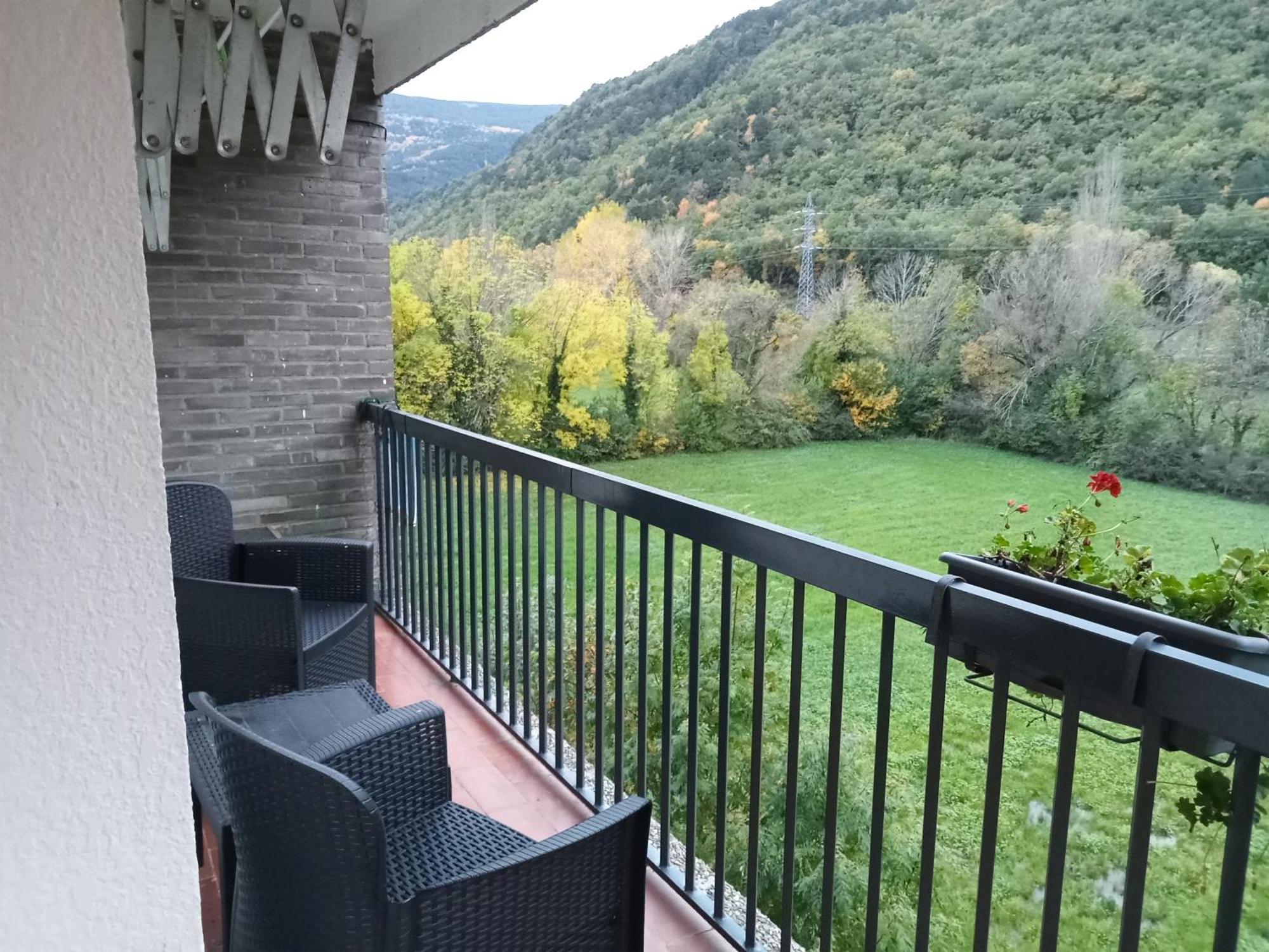 Apartamentos Valle De Tena - Biescas 3000 Kültér fotó