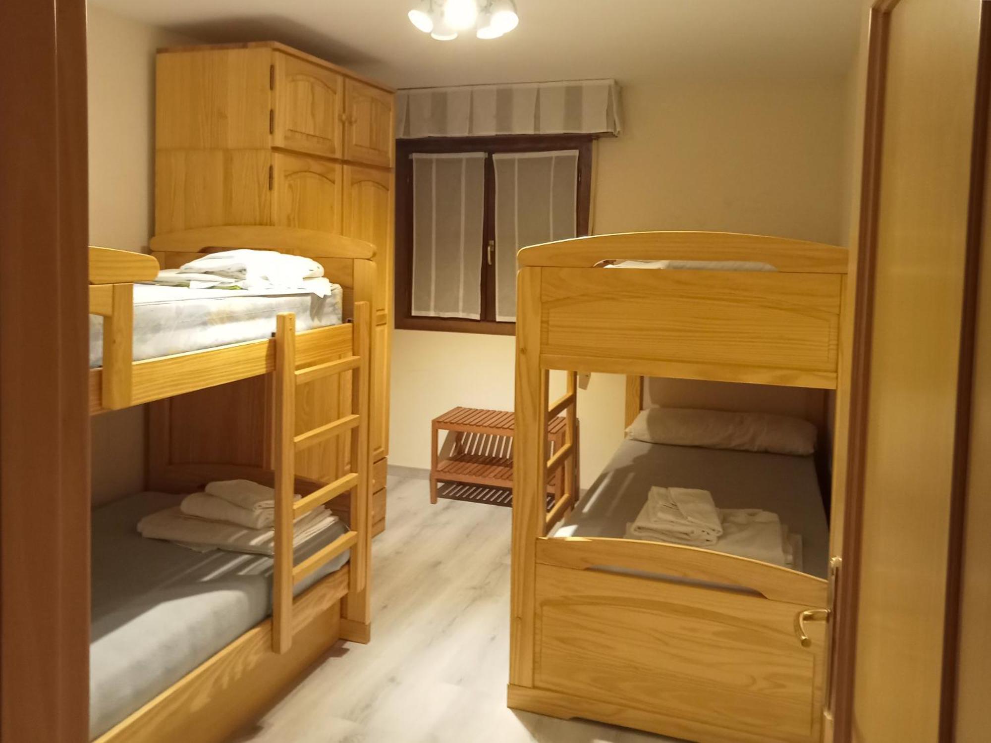 Apartamentos Valle De Tena - Biescas 3000 Kültér fotó
